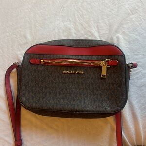 Micheal Kors Crossbody